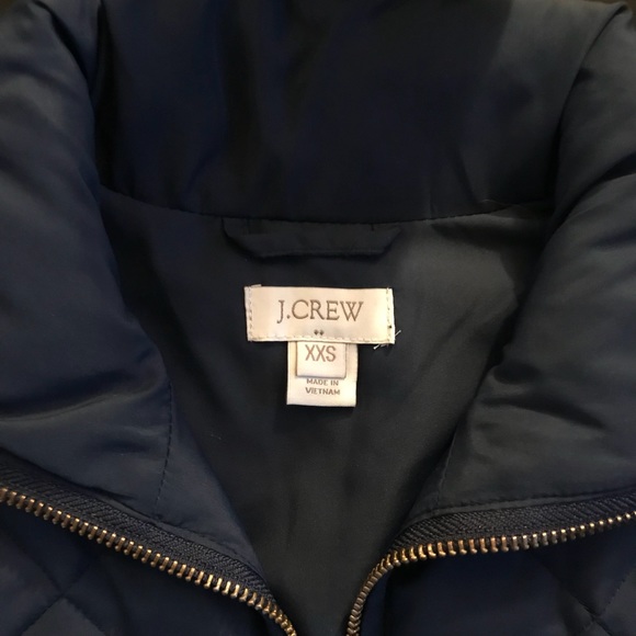 Navy J Crew quilted excursion vest - Picture 3 of 6